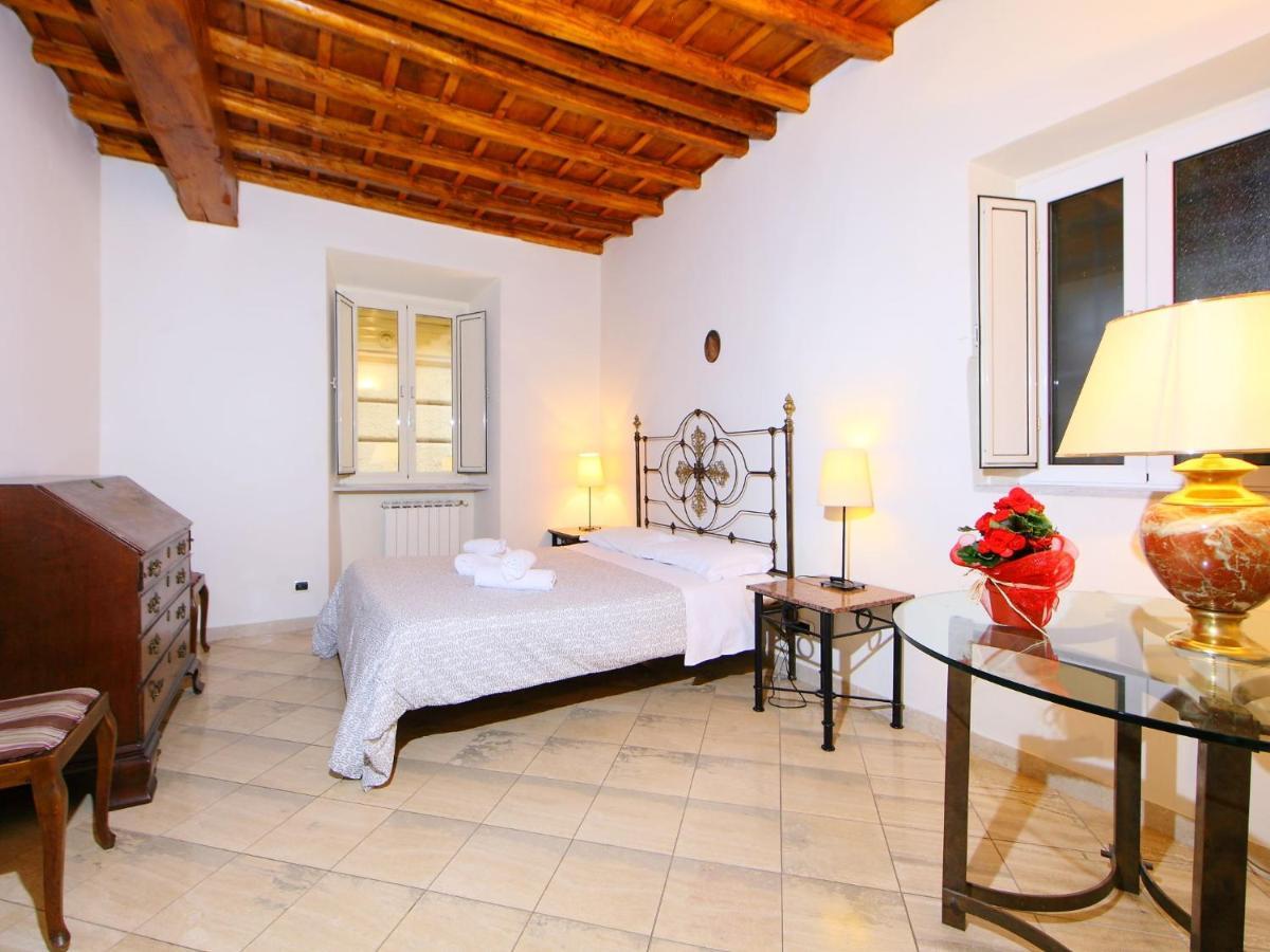 רומא Apartment Vittorio Emanuele By Interhome מראה חיצוני תמונה
