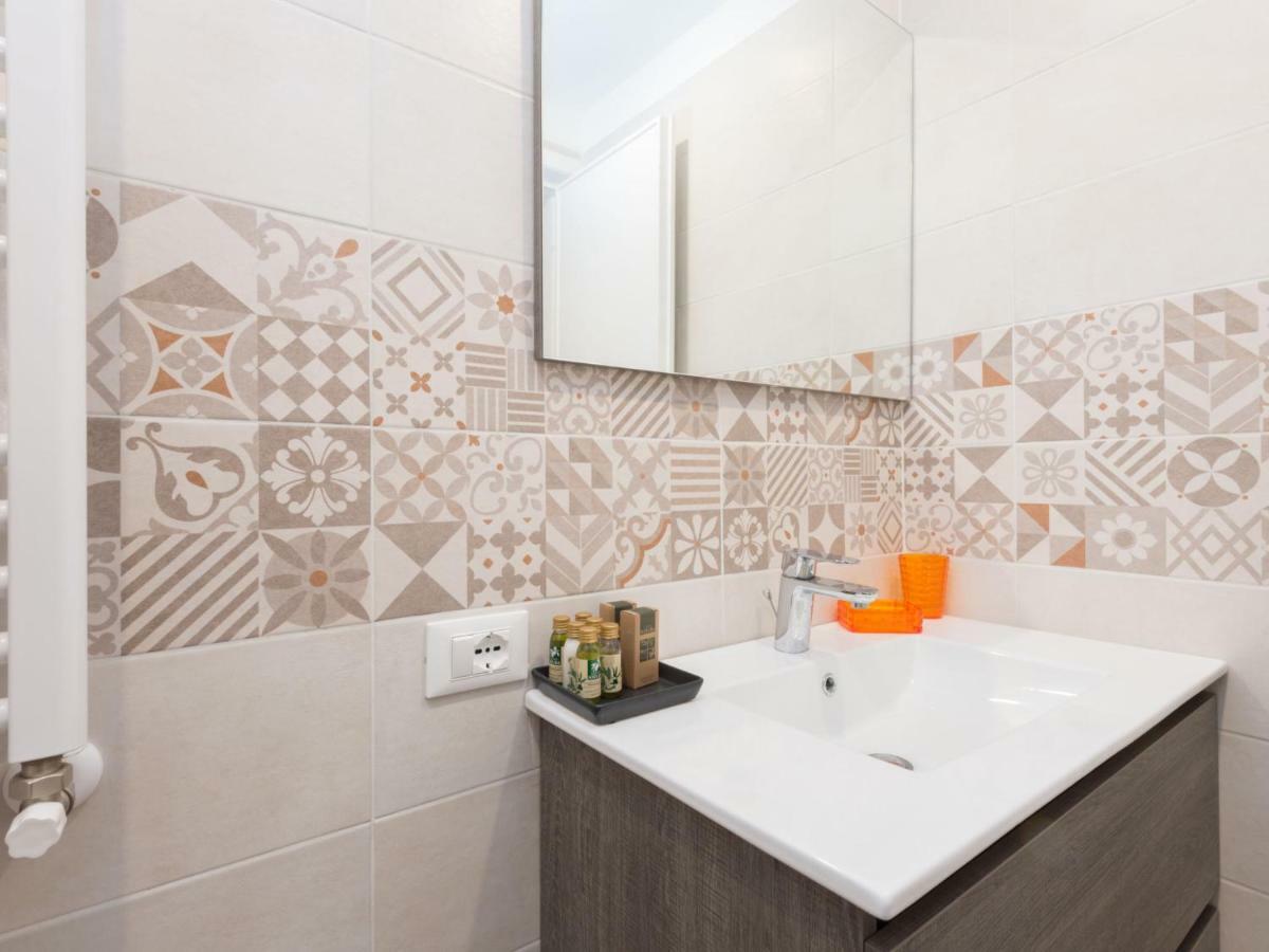 רומא Apartment Vittorio Emanuele By Interhome מראה חיצוני תמונה